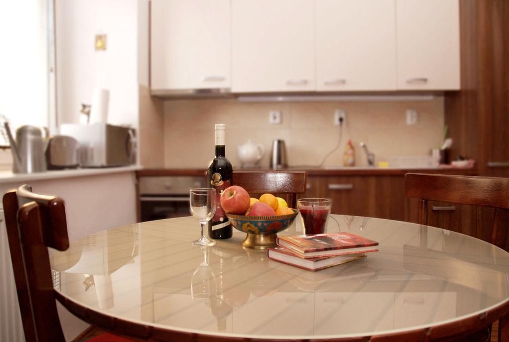 Home Away Main Square Apartment โปปรัด ภายนอก รูปภาพ